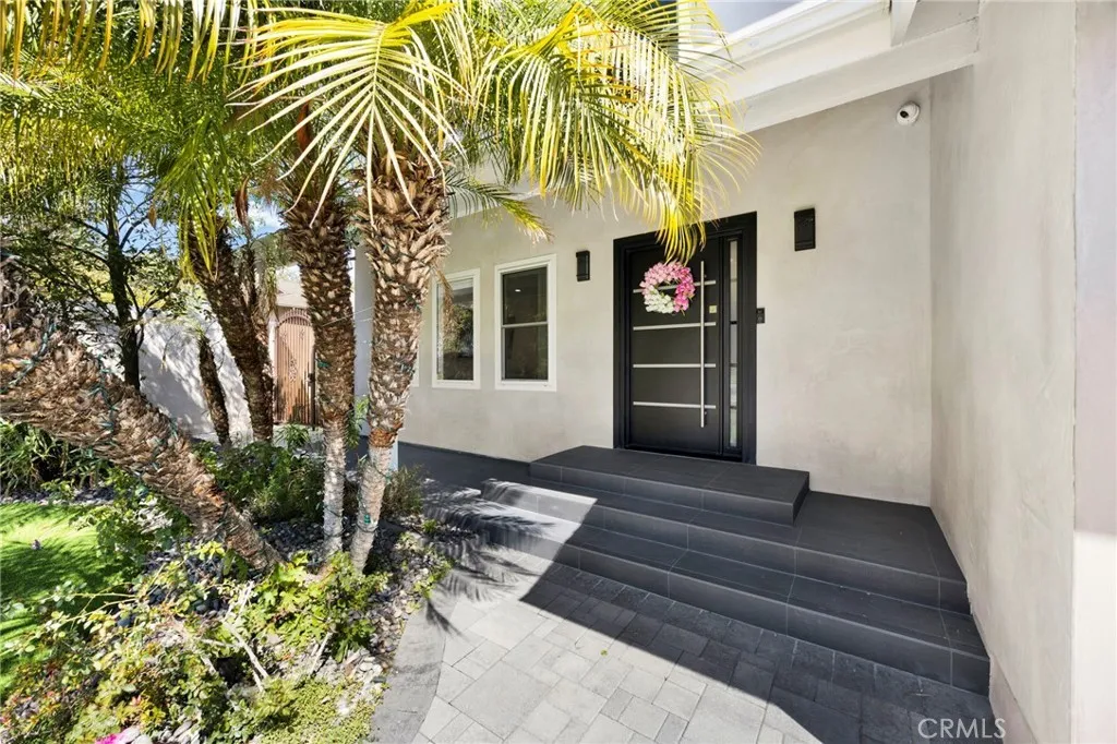 3548 LA Crescenta Ave