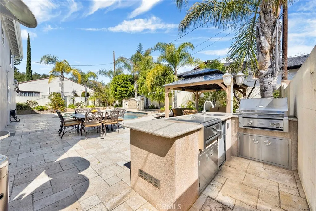 3548 LA Crescenta Ave